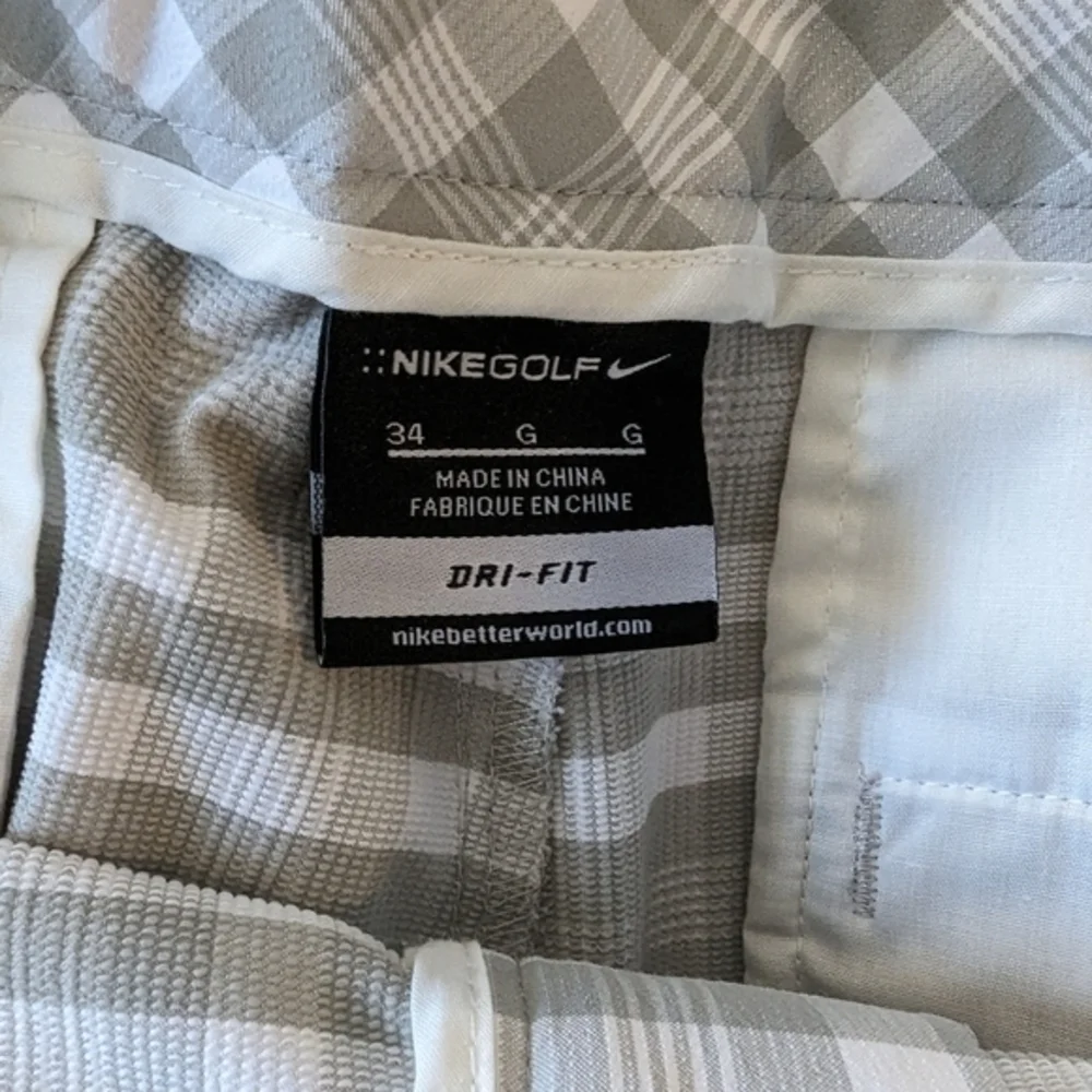 Nike Golf Dri-Fit Men's Golf Shorts Size 34‎ Grey & White Checkered Short Pants